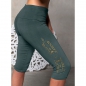 Preview: The Spirit of OM Legging Capri, Bio-Baumwolle. Farbe: green/smaragd, dreiviertellänge. Mikrofeiner Rosenquarz Edelstein eingearbeitet. Bio-Energetische Kleidung und Naturtextilien. Ökologisch, ganzheitlich, fair.