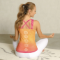 Preview: The Spirit of OM Yoga-Top 'Chakra'.  Farbe: mango-pink mit mikrofeinem Rosenquarz in der Druckfarbe. Das Bambus-Material sorgt für einen angenehm leichten und trockenen Tragekomfort. Mit eingearbeitetem Bustierteil.